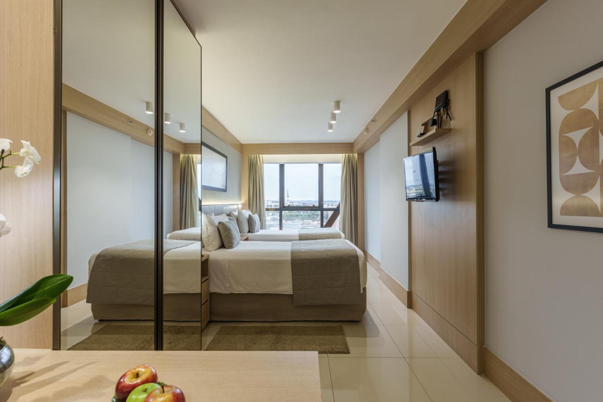 Cullinan Hplus Premium Бразиліа Номер фото