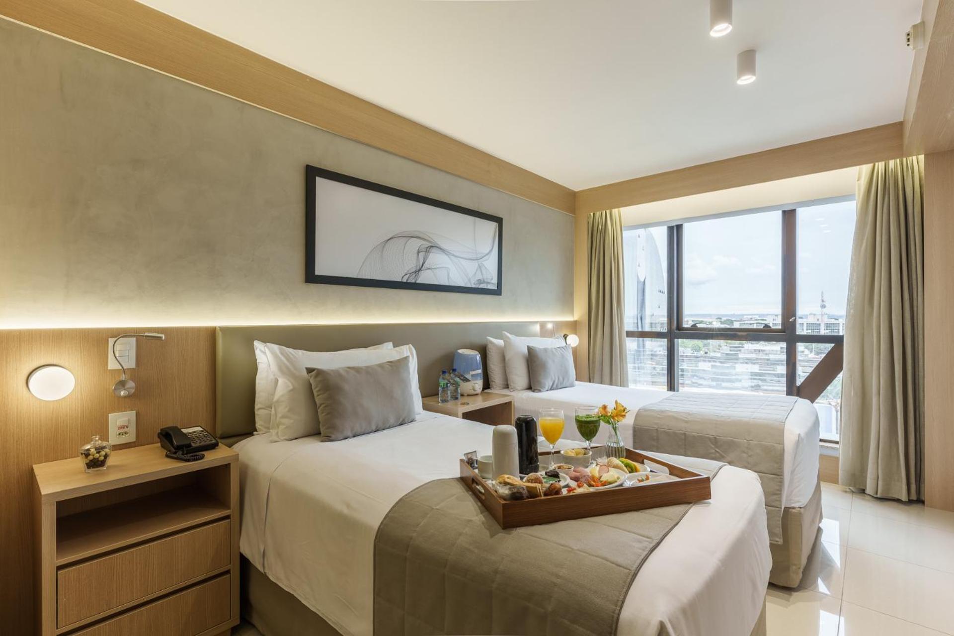 Cullinan Hplus Premium Бразиліа Номер фото