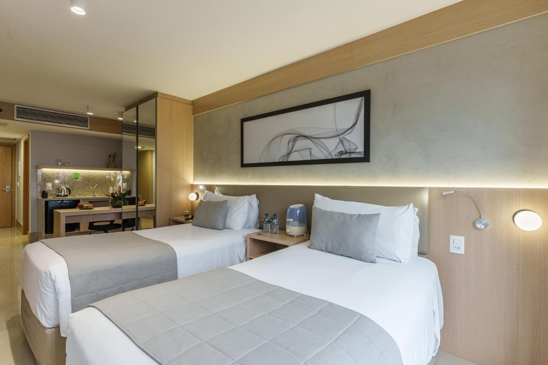 Cullinan Hplus Premium Бразиліа Номер фото