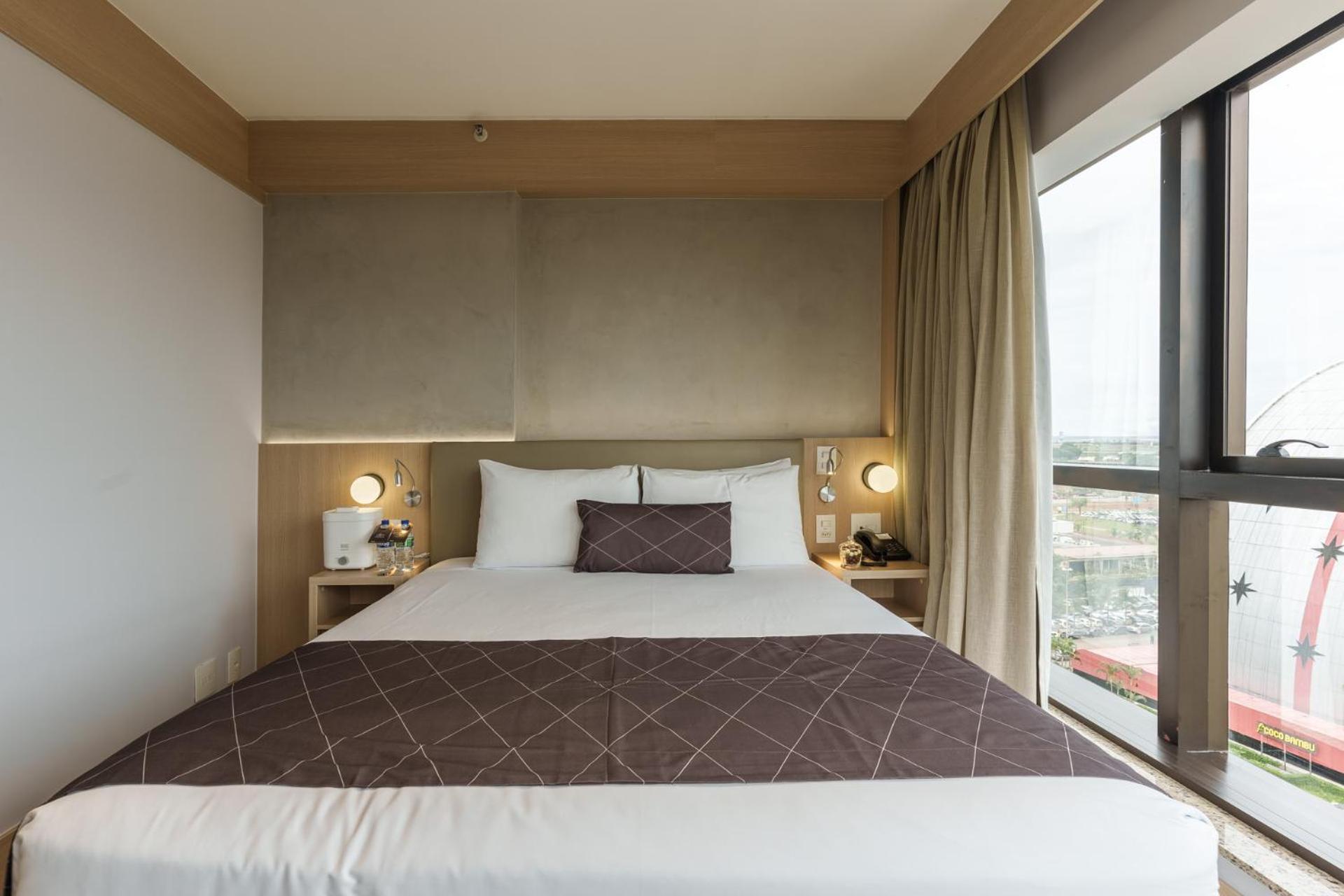 Cullinan Hplus Premium Бразиліа Номер фото