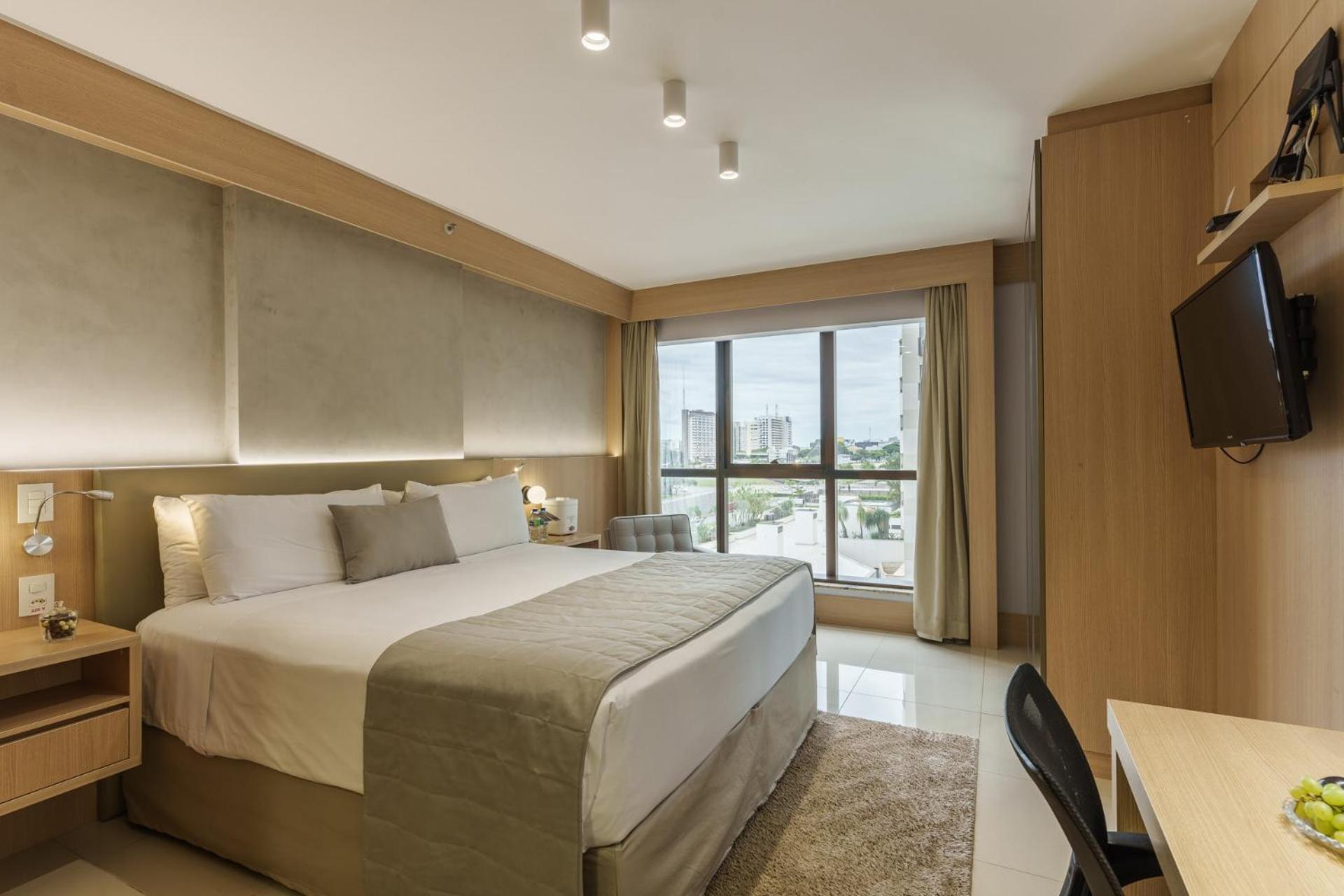 Cullinan Hplus Premium Бразиліа Номер фото