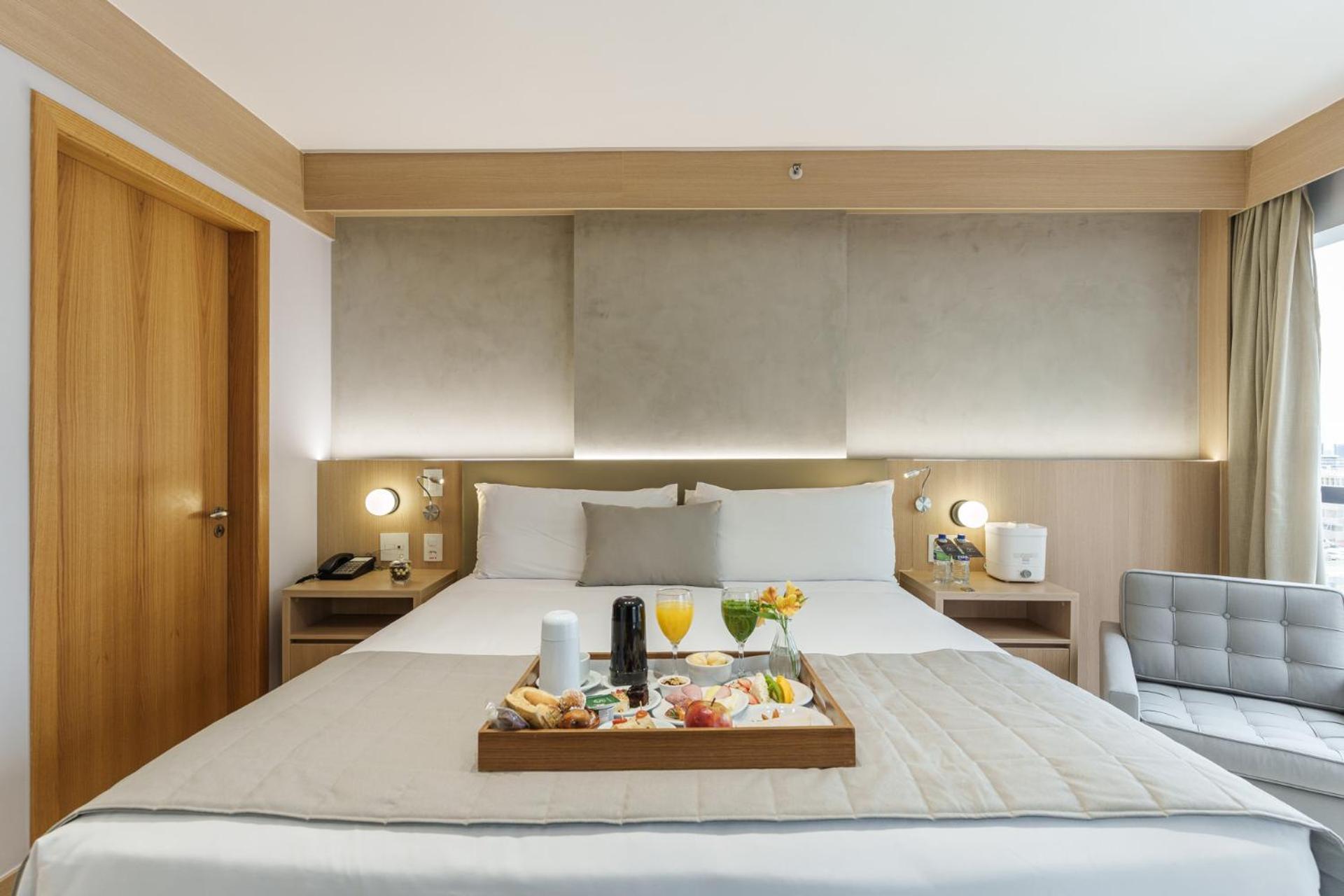 Cullinan Hplus Premium Бразиліа Номер фото